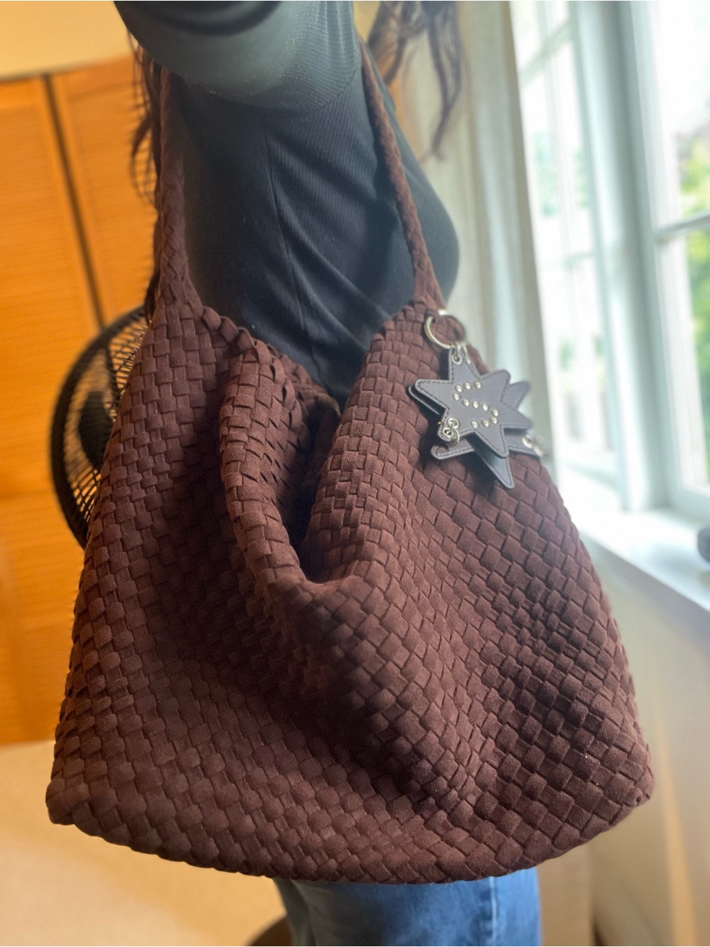 Woven Shoulder Hobo Bag In Dark Brown